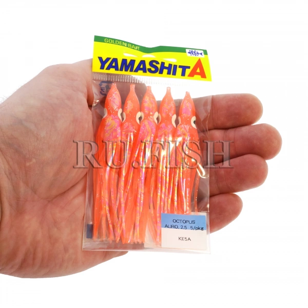 Октопус Yamashita LP Tako Aurora #2.5 KE5A 75mm 5шт, в руке