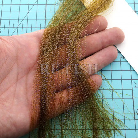 Волокна синтетические крученые Hends Krystal Flash UV 133 Olive Green, в руке
