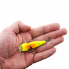 Воблер Asakura Bullhead 6 SR-SP 9.9 гр 810 на ладони, брюшко