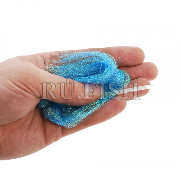 Люрекс Toho Aurora Threads Twist Type 3410 Blue, на ладони