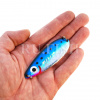 Блесна Daiwa Aki Aji Crusader-W 80 мм 40 гр 0484 7882 Keimura Blue Iwashi в ладони