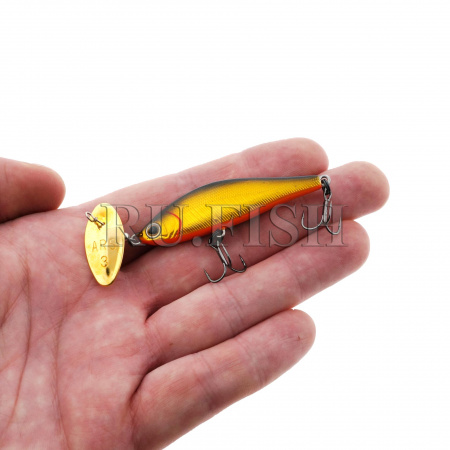 Блесна-воблер Smith AR-HD Minnow 58S 7,7 гр 01 G, на ладони