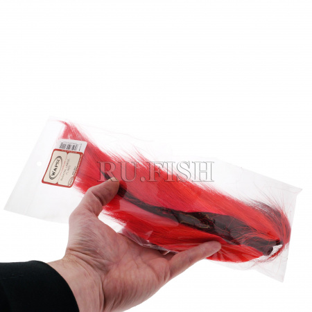Мех хвоста оленя Wapsi Bucktail Large Fl Red, фото в руке