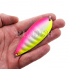 Блесна Fujiwara Sake Katz 90 мм 45 гр Chart Pink Glow #5098, на ладони